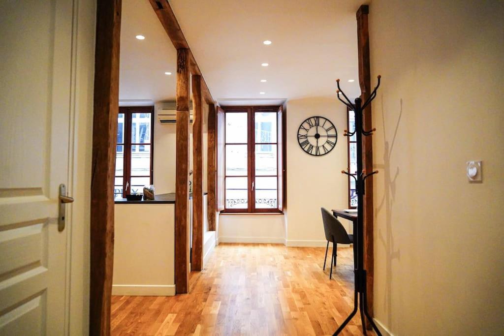 Le Rive Hugo • Elegance & Art De Vivre Apartment Chateauroux Bagian luar foto