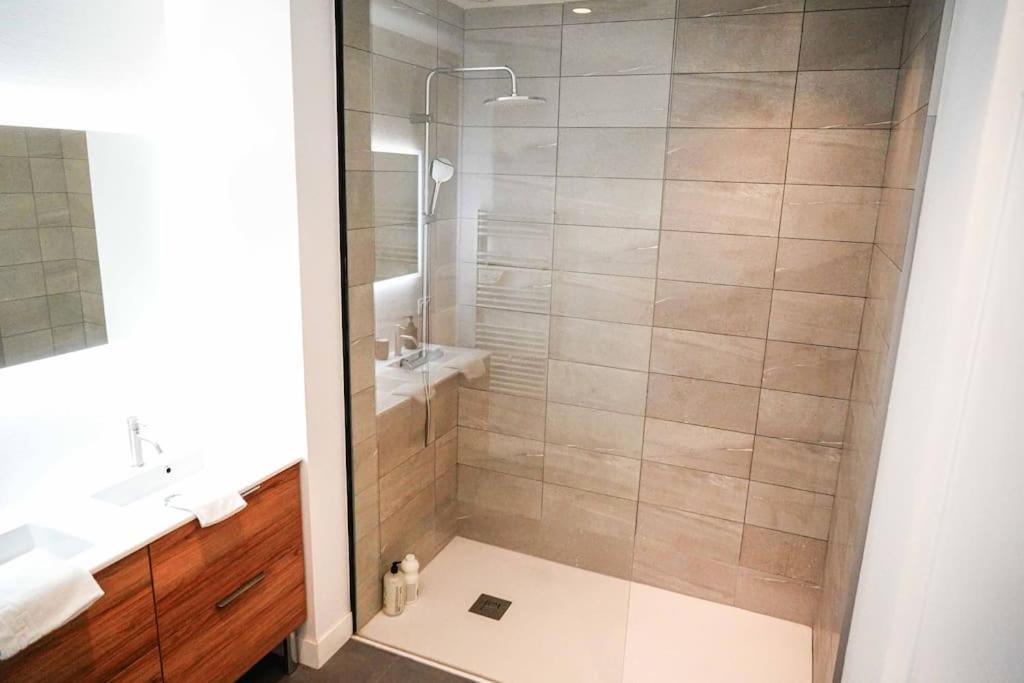 Le Rive Hugo • Elegance & Art De Vivre Apartment Chateauroux Bagian luar foto